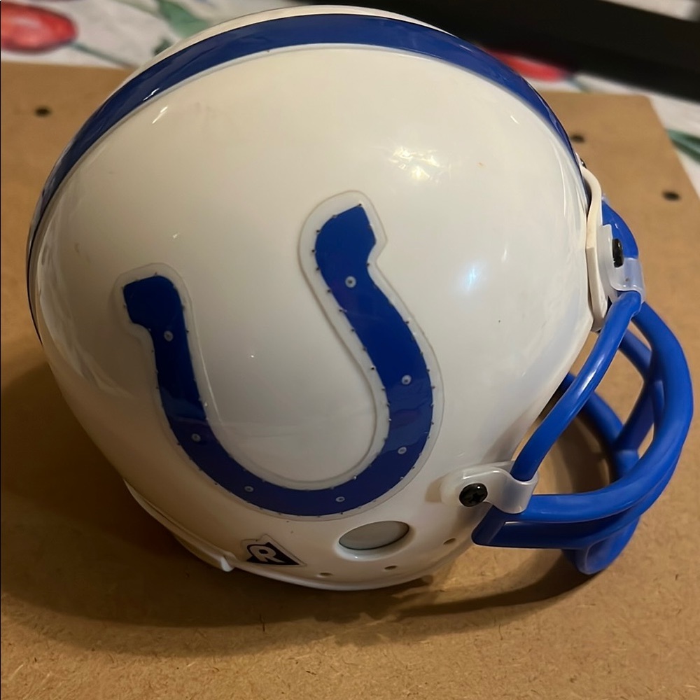 Indianapolis COLTS Light Up Riddell White and Blue Football Helmet Vintage
